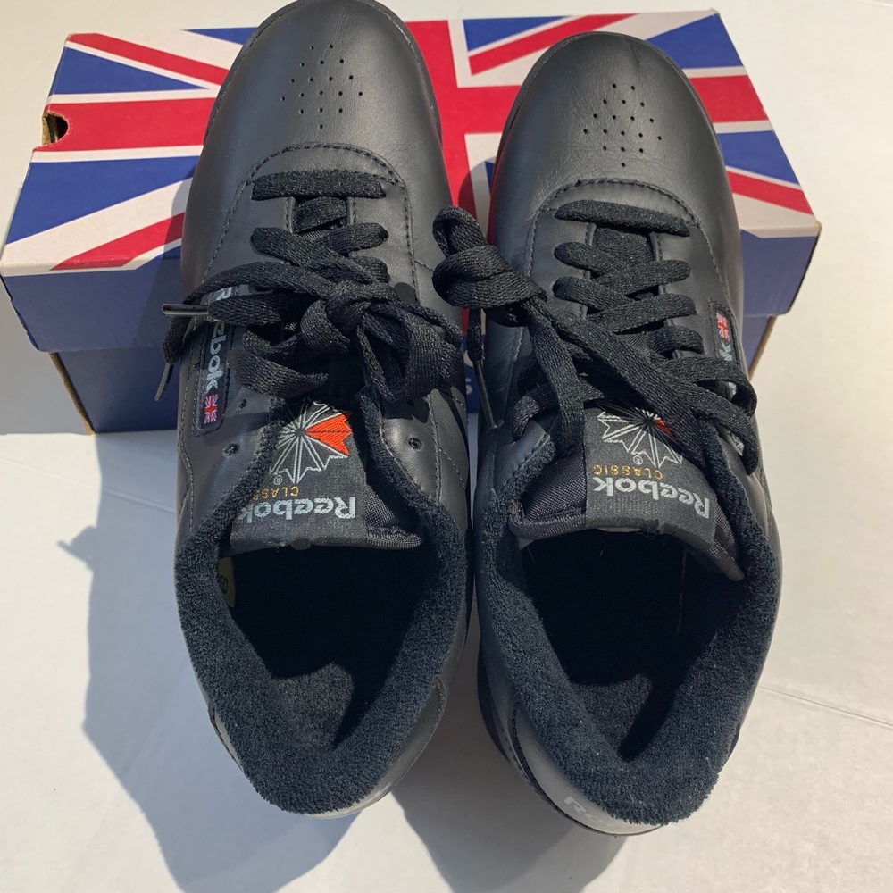 NIB (2001) Reebok Classic Black Sneakers - Sz 7.5 - Picture 2 of 8